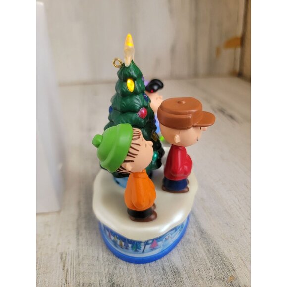 Hallmark Merry Christmas, Charlie Brown! Gang ornament Xmas Snoopy magic‎ - Picture 5 of 5